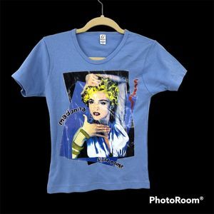 Vintage Madonna Tee Shirt Strike A Pose Vinyl Shiny Transfer USA Small
